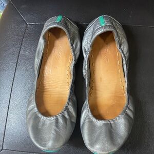 Tieks Metallic Gray Ballet Flats with Green Accents
